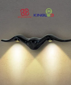 Đèn tường LED trang trí LWA919-BK Kingled vỏ đen thiết kế hình khối vát chéo độc đáo, vệt sáng hắt tường 2 đầu nghệ thuật, chống nước IP65 bền đẹp.