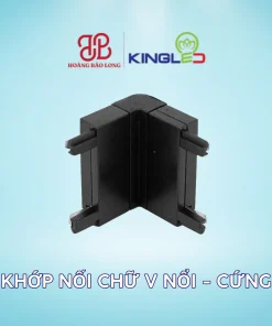 Khớp nối chữ V nổi - cứng KingLED RNCM-KNV-N-C, kích thước 26 x 26 x 26 x 7 mm, liên kết tuyến ray lắp nổi theo bố cục chữ V. Dùng cho hệ ray nam châm RNCM KingLED.